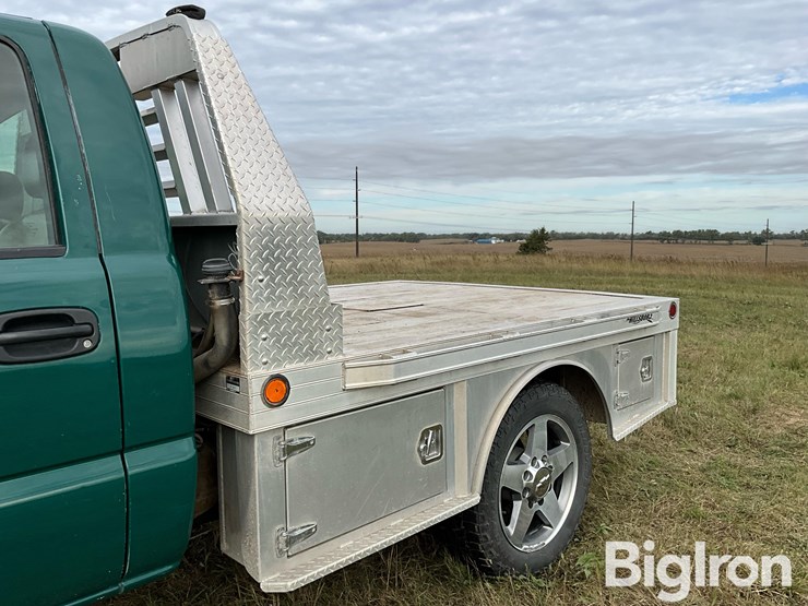 2006-chevrolet-silverado-2500hd-4x4-diesel-pickup-w/flatbed-image-11