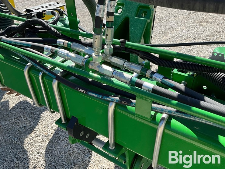 2022-john-deere-1775nt-maxemerge-5-ccs-16r30”-planter-image-19
