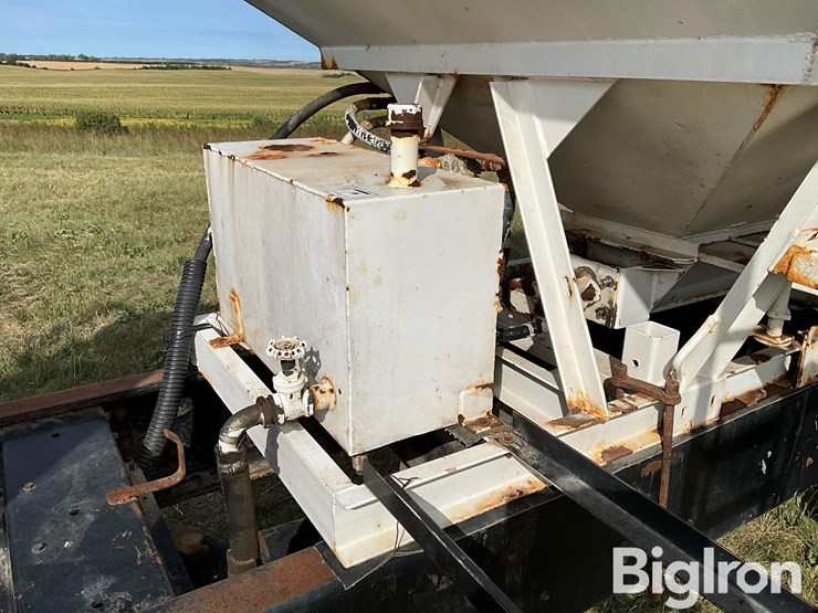 2001-international-5600i-t/a-fertilizer-tender-truck-image-14