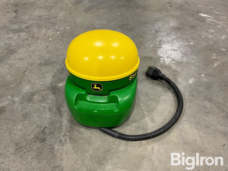 john-deere-starfire-3000-gps-receiver-image-2