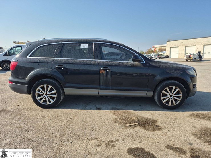 2011-audi-q7-image-35