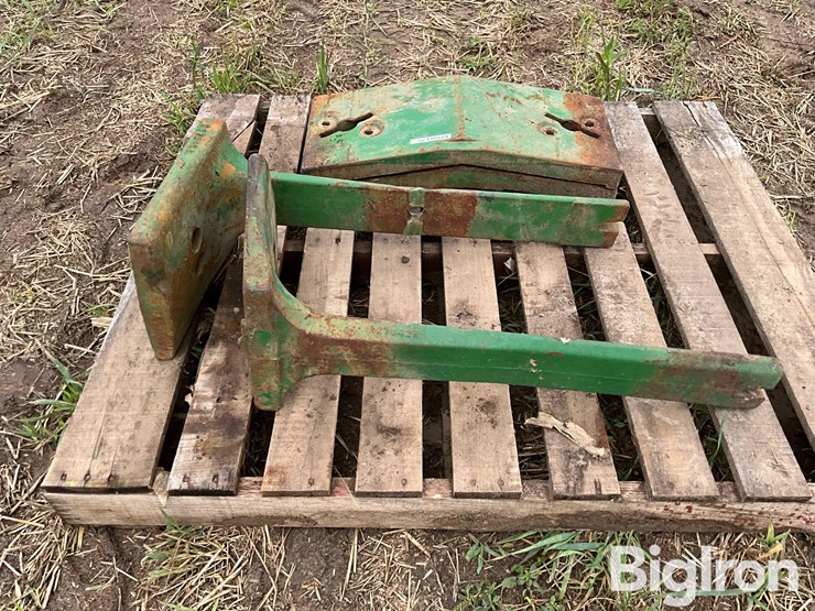 john-deere-tractor-front-stack-starter-weight-brackets-&-slab-weights-image-7