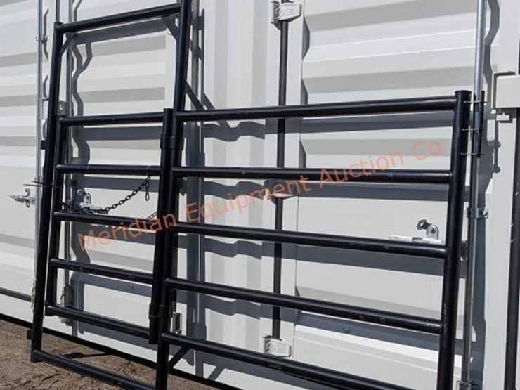 7'-x-9.5'-hd-panel-w/-gate-image-4