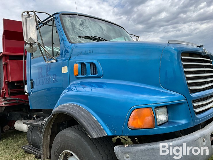 2000-sterling-l9500-t/a-manure-spreader-truck-w/spread-all-box-image-10
