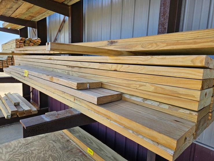 #9270-•-assorted-treated-lumber-image-4