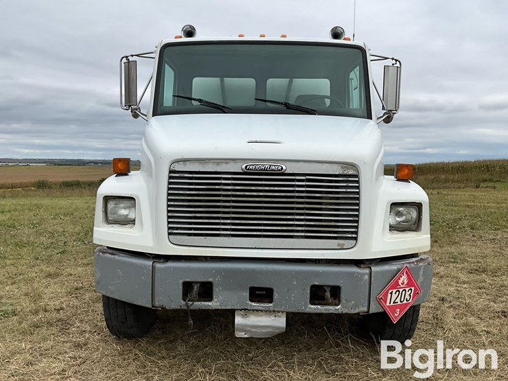 1999-freightliner-fl70-s/a-fuel-truck-image-2