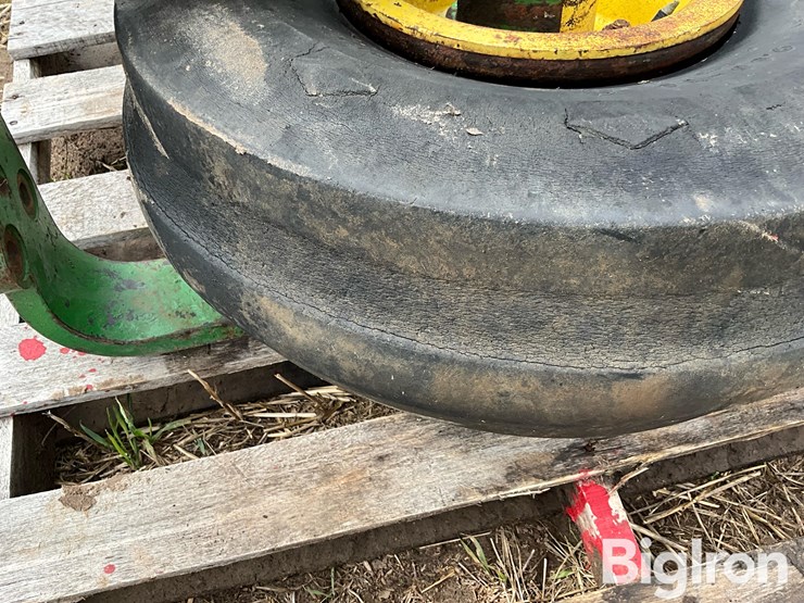 john-deere-2-cyl-tractor-single-front-wheel-assembly-image-14