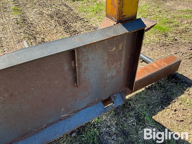 three-bale-spear-skid-steer-attachment-image-11