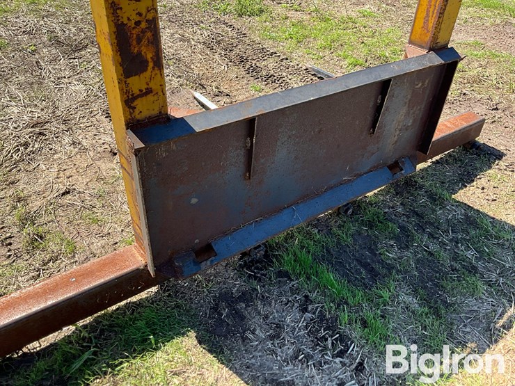 three-bale-spear-skid-steer-attachment-image-9