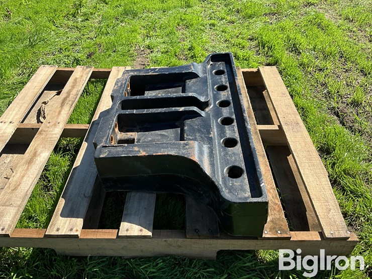 case-ih-magnum/mx-tractor-front-weight-bracket-image-4