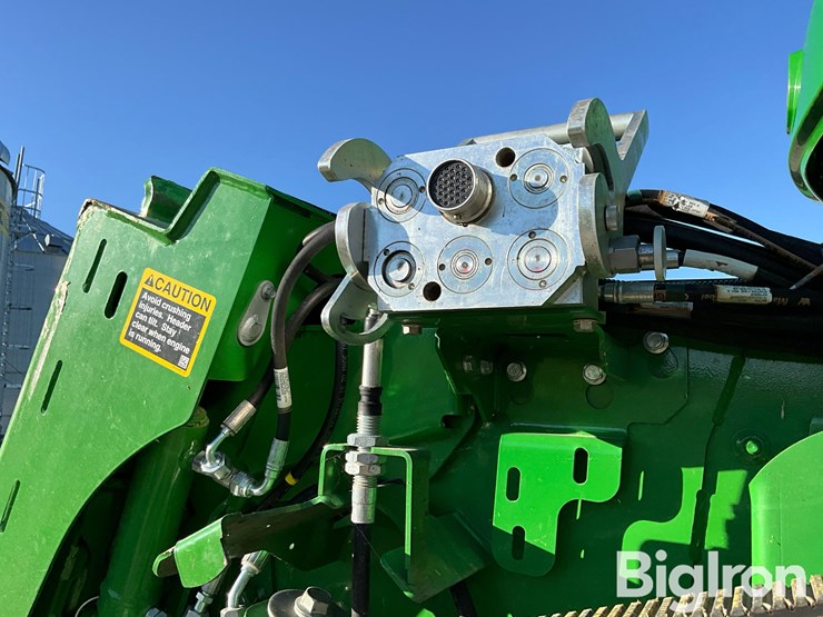2020-john-deere-s760-2wd-combine-image-17