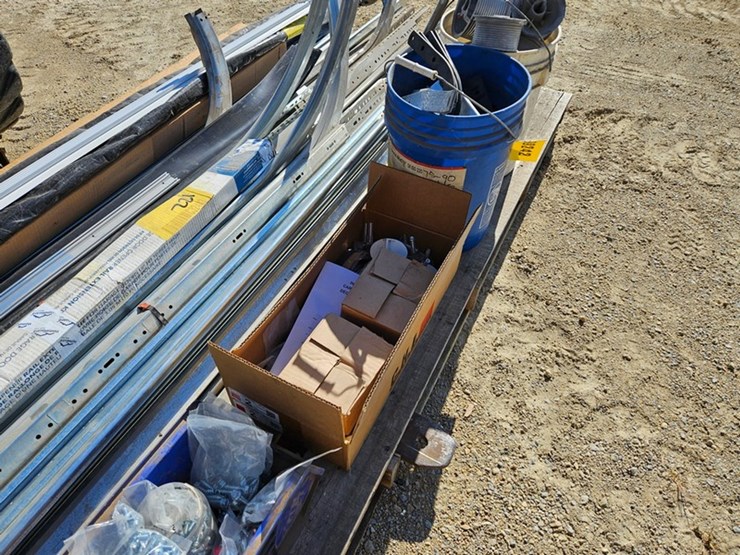 #9242-•-pallet-of-garage-door-parts-image-14