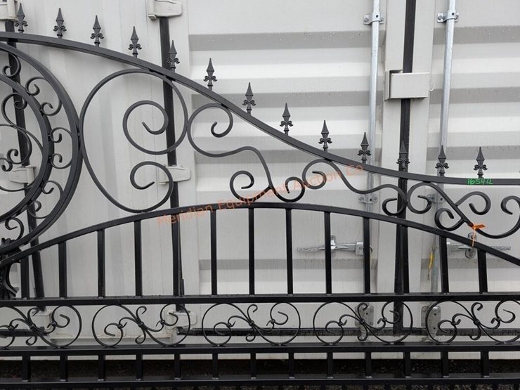 20'-bi-fold-decorative-gate-image-10