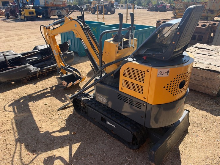 #5193-•-landhero-mini-excavator-image-3