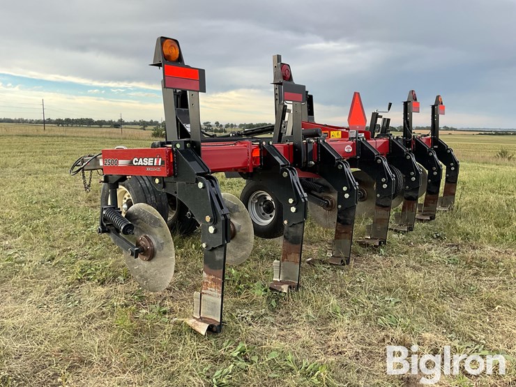 2018-case-ih-2500-ecolo-til-7-shank-ripper-w/elk-creek-caddy-image-7