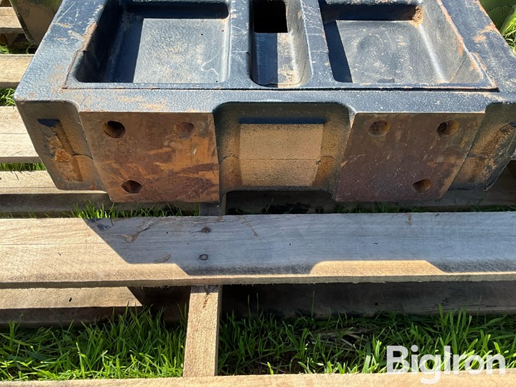 case-ih-magnum/mx-tractor-front-weight-bracket-image-9