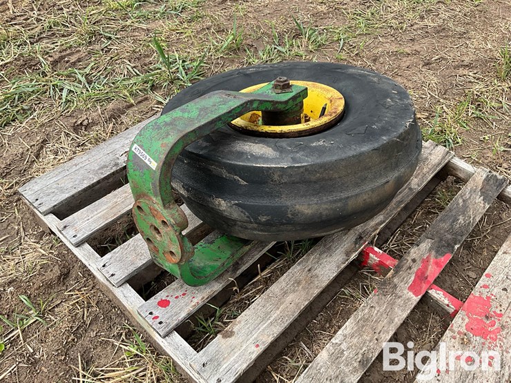 john-deere-2-cyl-tractor-single-front-wheel-assembly-image-5
