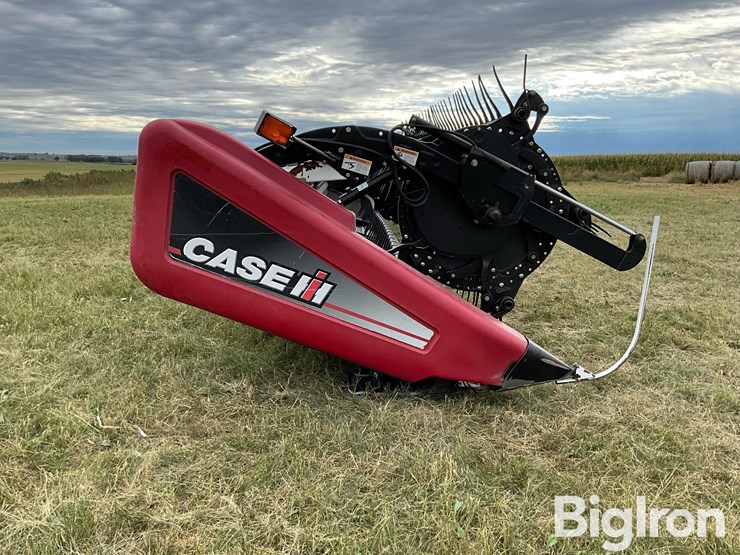 2011-case-2162-40’-flex-draper-header-image-4