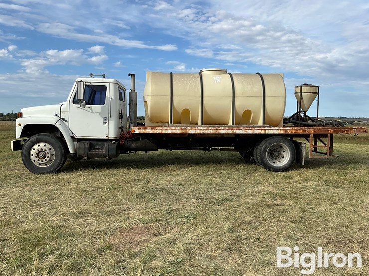 1986-international-s1955-s/a-water-truck-image-8
