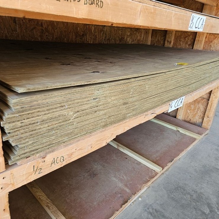 #9274 • (18) 4'x8' Treated 1/2" Plywood