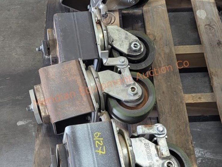 6"-hd-albion-caster-wheels-w/-sb-container-locks-image-3