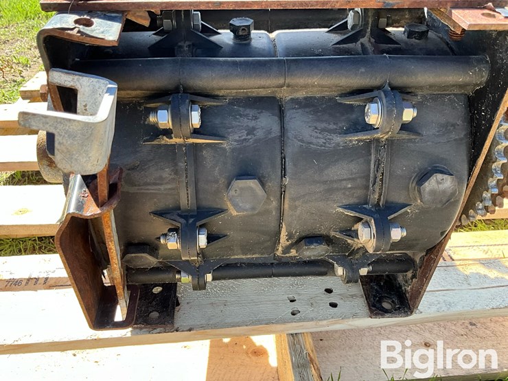 demco-lil’-thumper-double-fertilizer-piston-pump-image-11