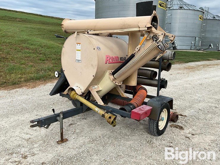 rem-1026b-grain-vac-image-1