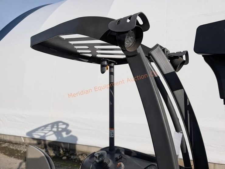 crown-rc5535-35-stand-up-forklift-image-12