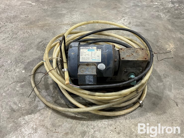 john-blue-21630-100gph-chemigation-pump-image-2