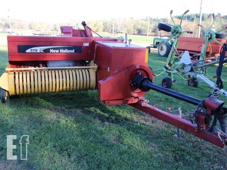 new-holland-570-image-2