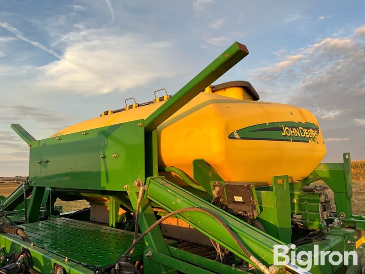 2013-john-deere-1990-ccs-air-seeder-image-18