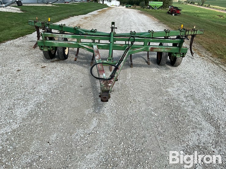 john-deere-915-11-knife-v-ripper-w/caddy-image-2