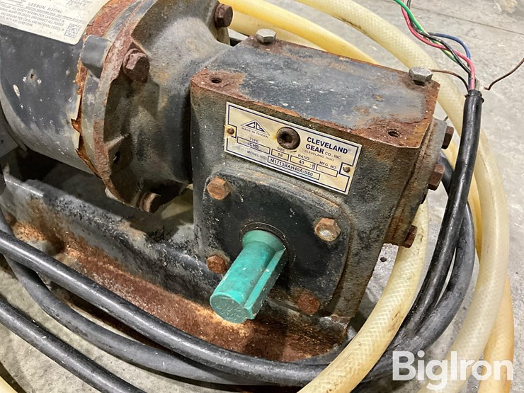 john-blue-21630-100gph-chemigation-pump-image-12