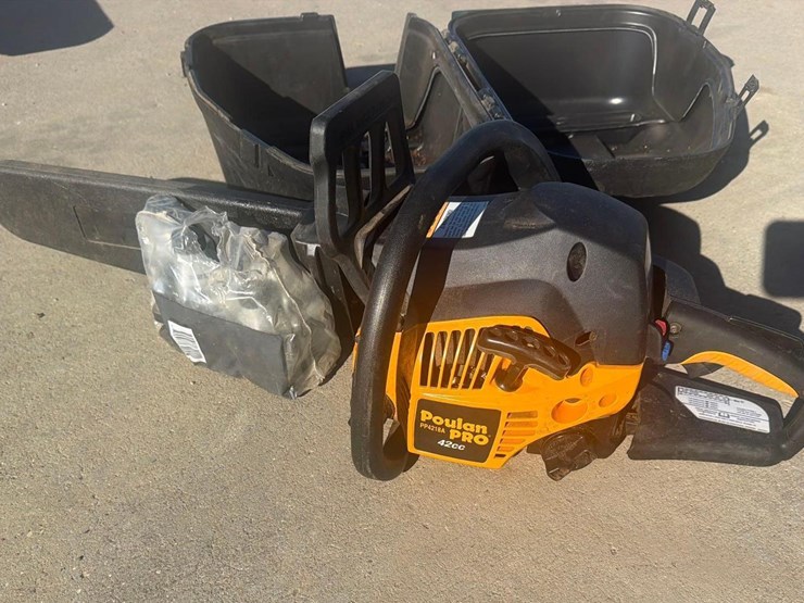 poulan-pp4218a,-pro-chain-saw-image-1