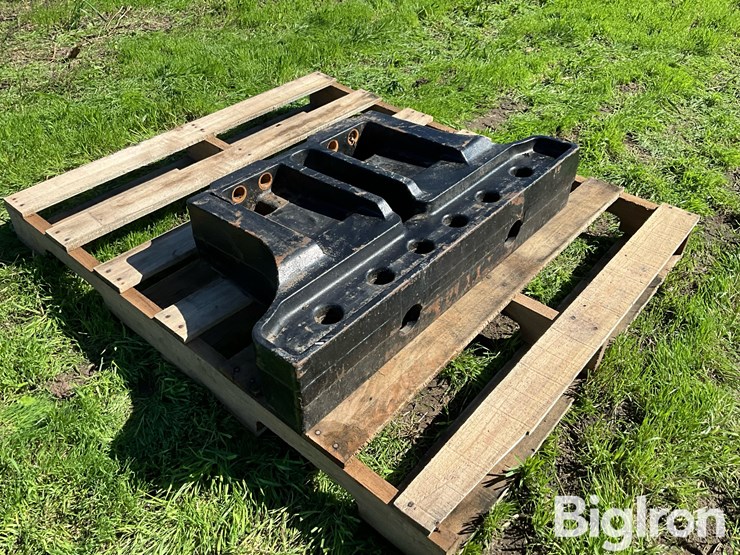 case-ih-magnum/mx-tractor-front-weight-bracket-image-3