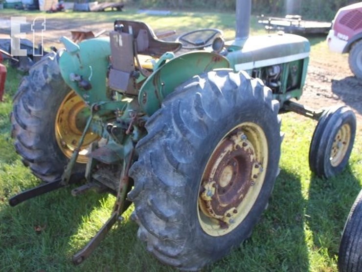 john-deere-2240-image-6
