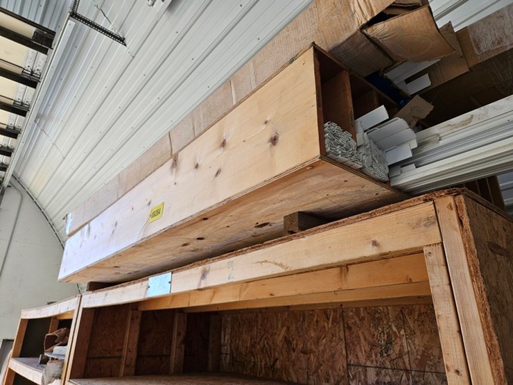 #9284-•-wood-storage-box-full-of-glass-board-trim-image-6
