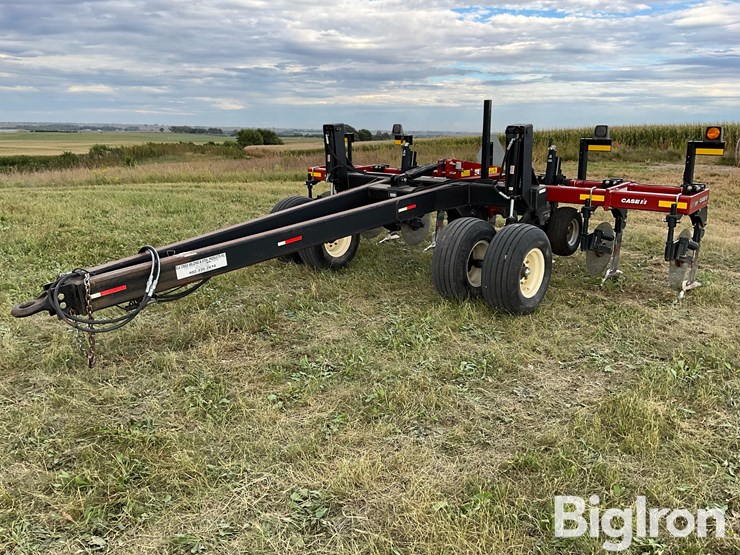2018-case-ih-2500-ecolo-til-7-shank-ripper-w/elk-creek-caddy-image-1