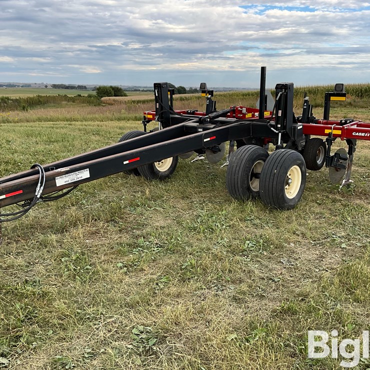 2018 Case IH 2500 Ecolo-Til 7-Shank Ripper W/Elk Creek Caddy
