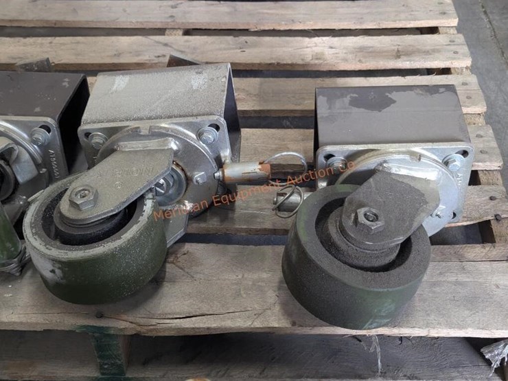6"-hd-albion-caster-wheels-w/-sb-container-locks-image-6
