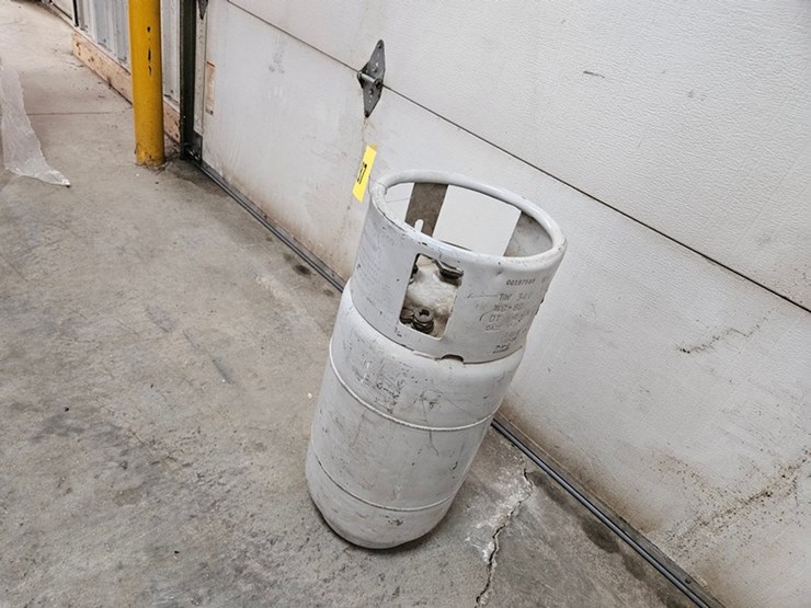 #9287-•-full-lp-tank-for-forklift-image-3