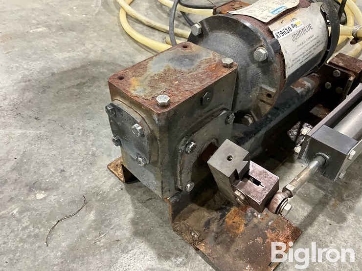 john-blue-21630-100gph-chemigation-pump-image-14