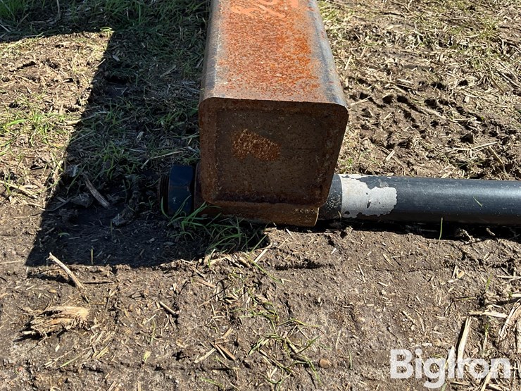 three-bale-spear-skid-steer-attachment-image-16