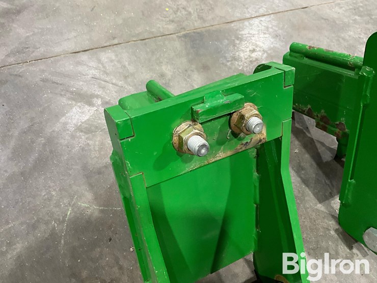 john-deere-planter-weight-brackets-image-7