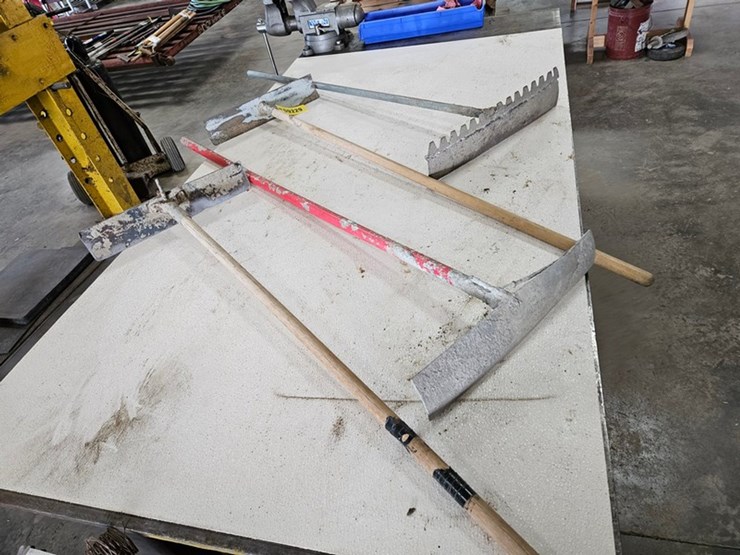 #9229-•-rack-of-concrete-come-alongs-image-4