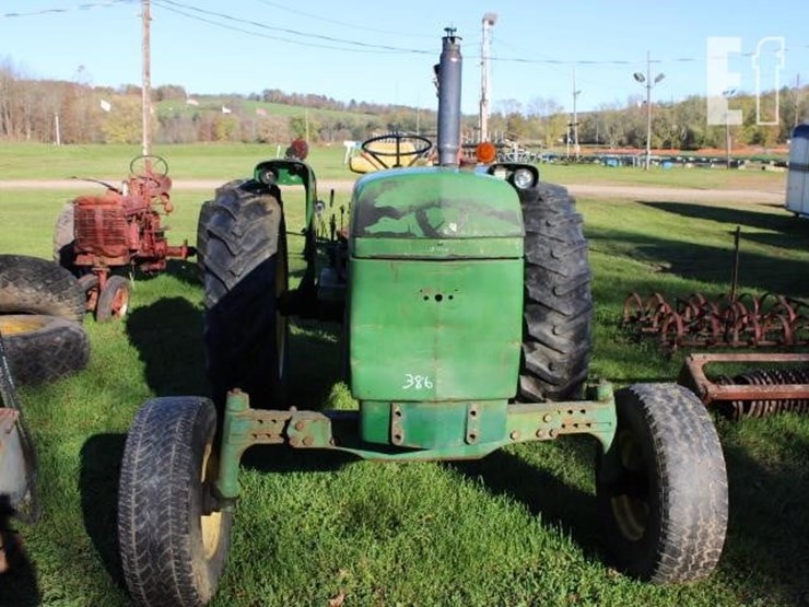 john-deere-2840-image-2
