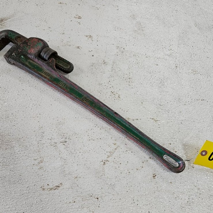 #9296 • 24" Pipe Wrench