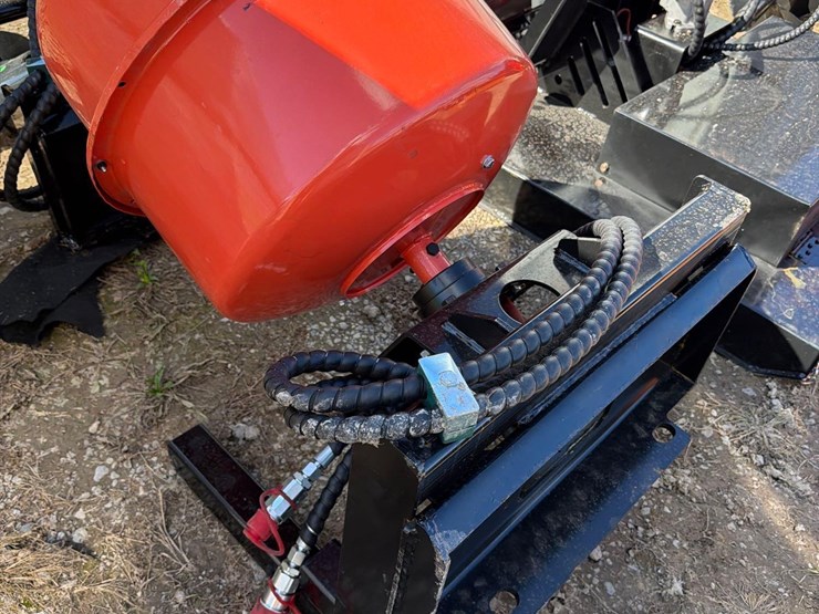 hydraulic-dingo-cement-mixer-image-5