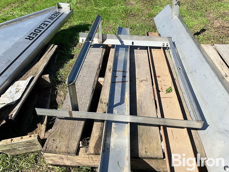 john-deere-/-new-leader-l3030-g4-dry-spreader-endgate-conversion-kit-image-11