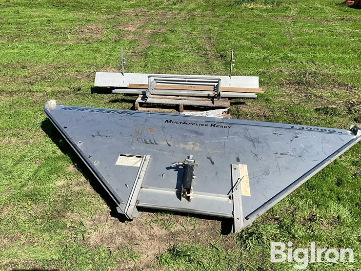 john-deere-/-new-leader-l3030-g4-dry-spreader-endgate-conversion-kit-image-2